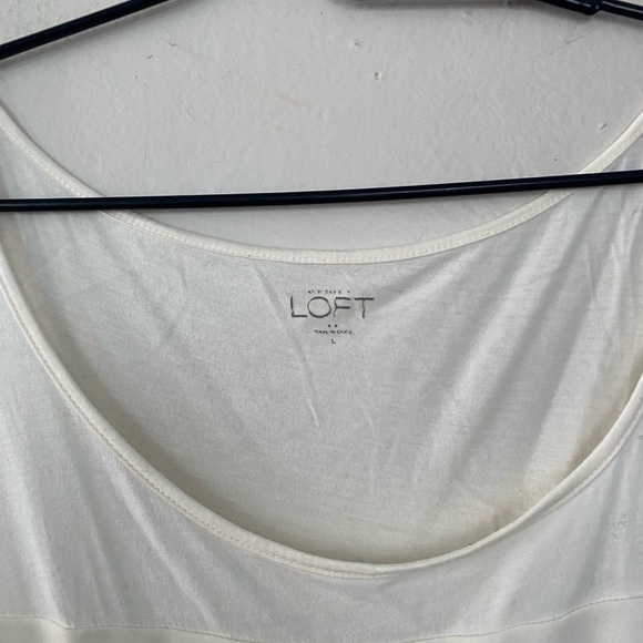 Loft Outlet Cream Tank Top Shell Women’s Size Large Sheer Tiered Overlay - Picture 3 of 8